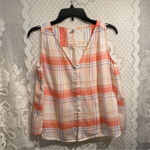 Women’s sleeveless shirt